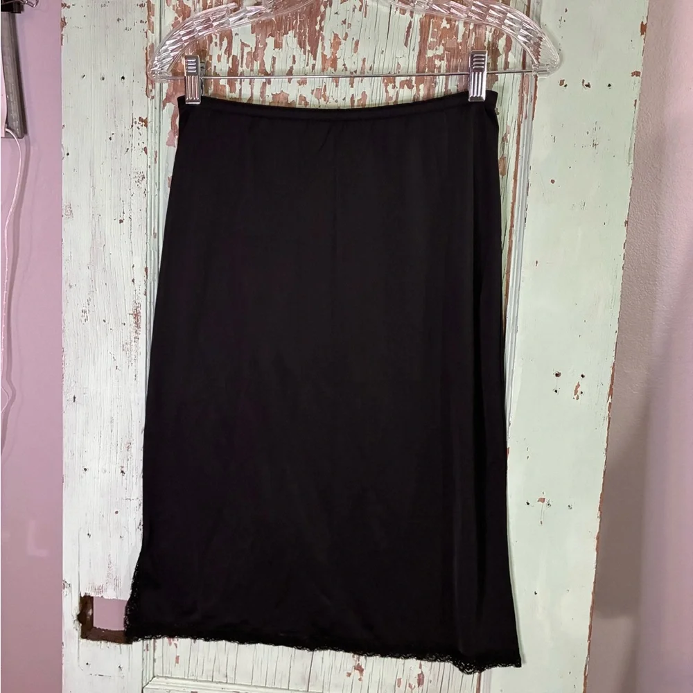 Women’s VTG Kayser sz M black lace trim floral embroidered slip midi skirt - Picture 3 of 7